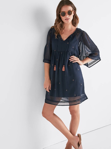 Lucky Brand Dresses & Skirts - Lucky Brand Peasant Tassel Dress